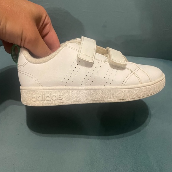 Adidas- Kids' (toddler) Advanced Lifestyle Court Two Hook-And-Loop shoes Size 9K - Picture 8 of 10